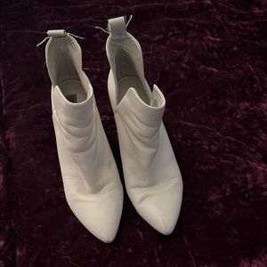 Steve Madden Chic White Ankle Booties